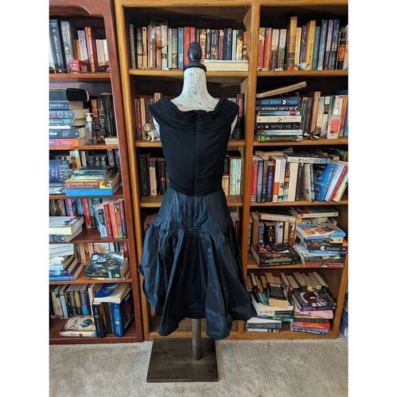 tadashi shoji black taffeta and knit midi dress sz 6 excellent condition - Picture 2 of 6